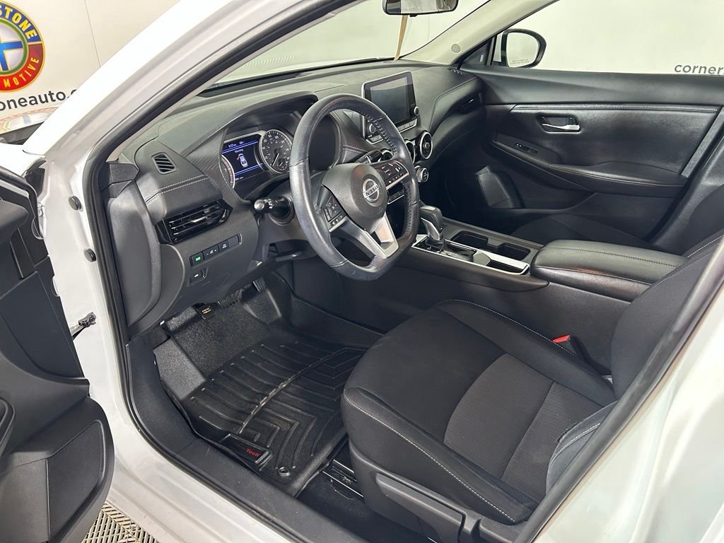 Used 2021 White Nissan SV image 8