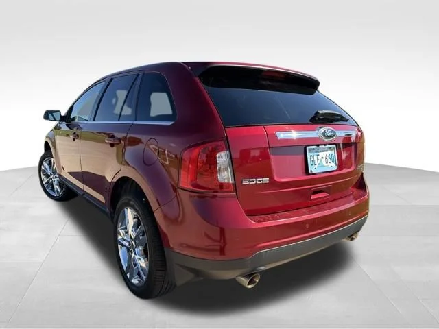 Used 2013 Red Ford Limited image 4