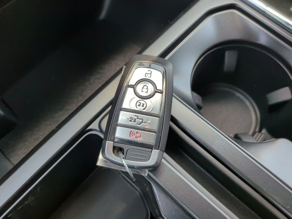 New 2026 Oxford White Ford XLT image 48