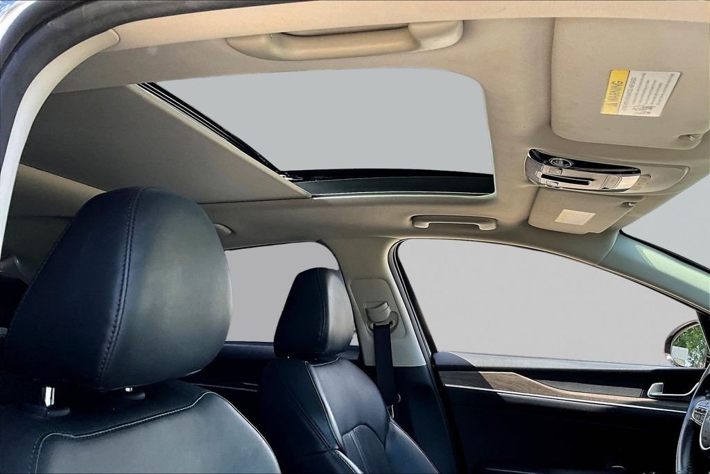 Used 2022 Gray Kia EX image 27