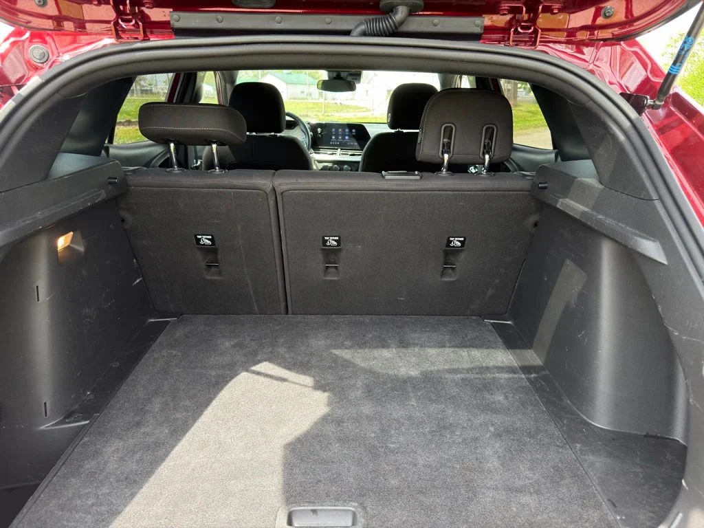 Used 2024 Red Chevrolet 1RS image 23