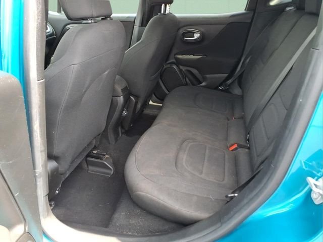 Used 2019 Teal Jeep Latitude image 12