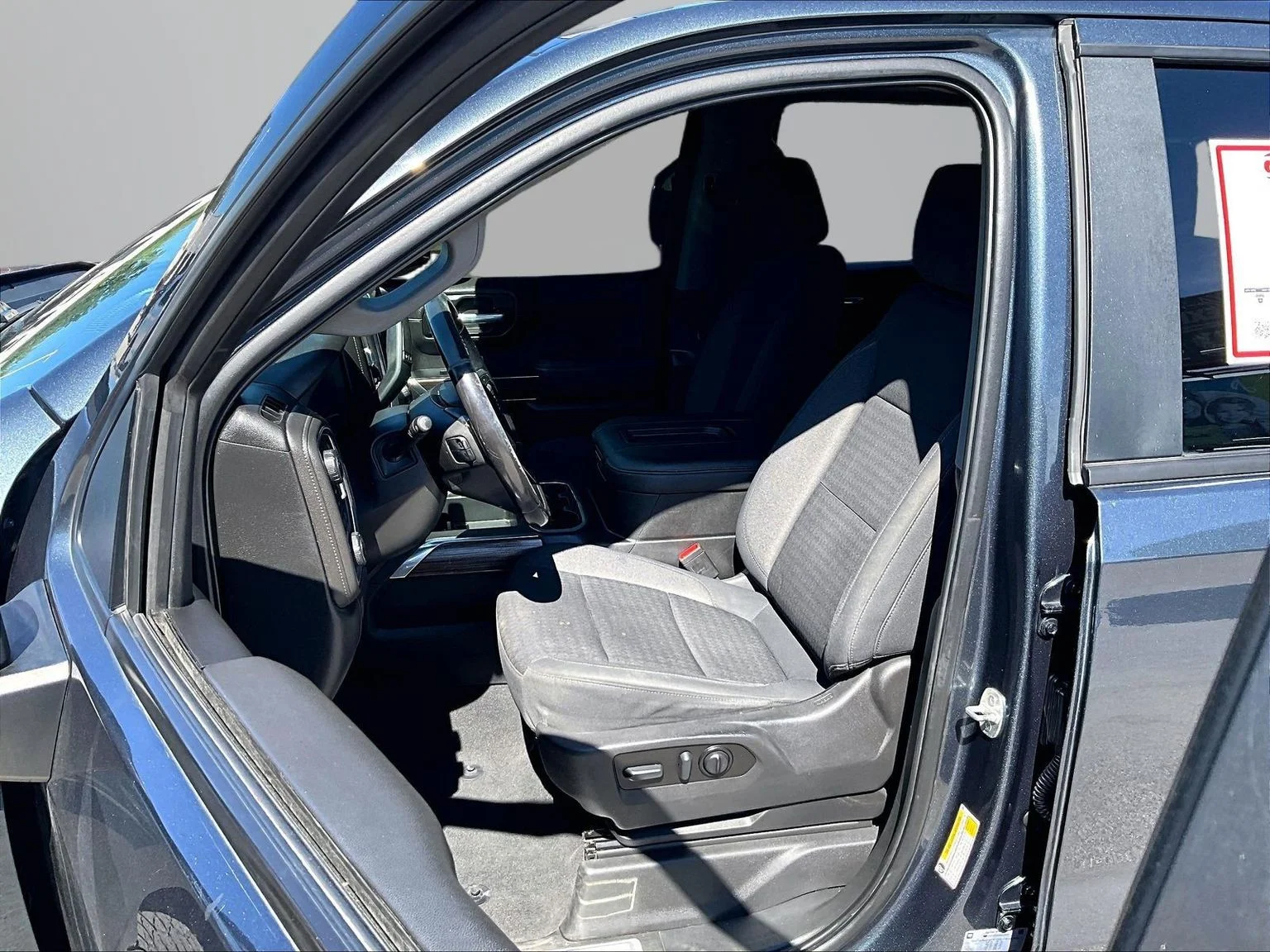 Used 2021 Gray Chevrolet LT Trail Boss image 27