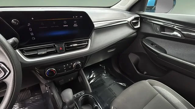 Used 2025 Marina Blue Metallic Chevrolet LT image 26