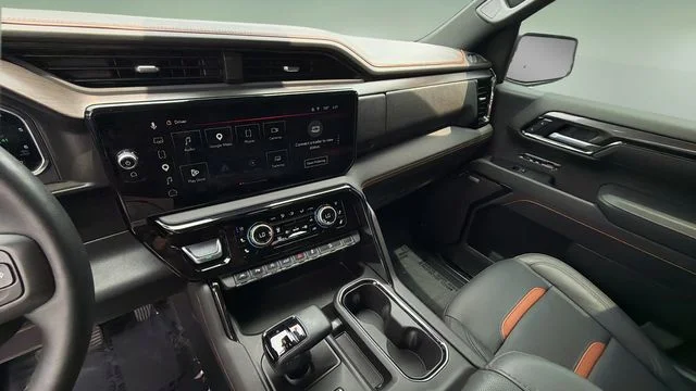 Used 2026 White GMC AT4 image 25