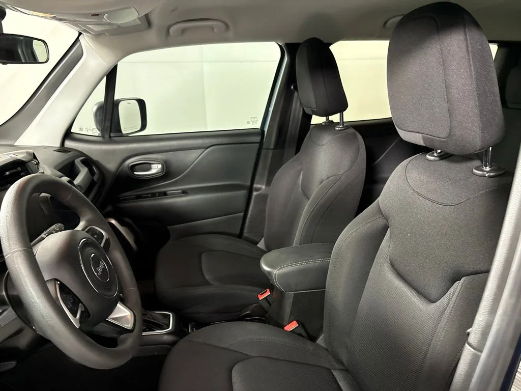 Used 2023 Blue Jeep Latitude image 23