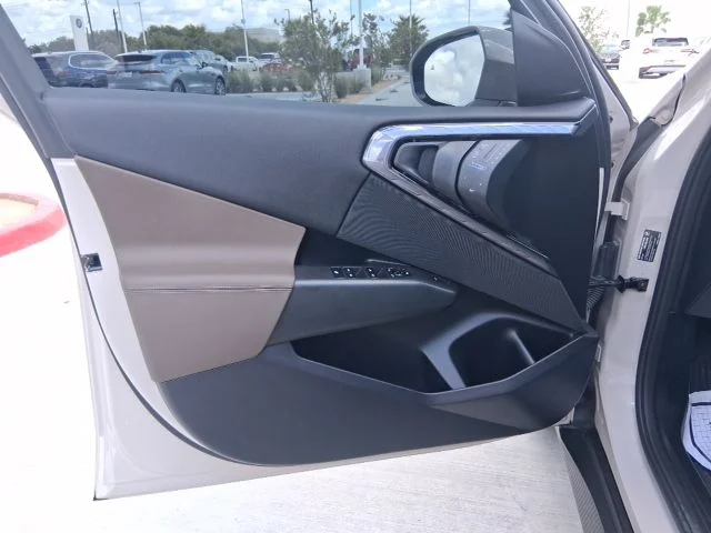 2025 BMW X3 30 - Photo 13