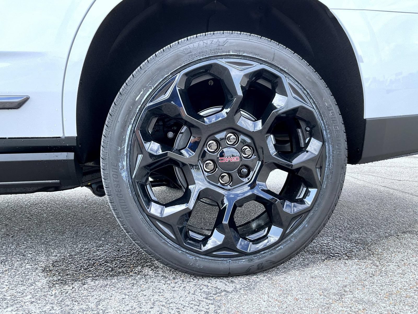 New 2026 Glacier White Tricoat GMC Denali Ultimate image 25