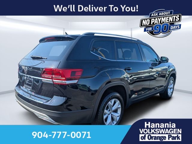 Used 2018 Black Volkswagen 2.0T SE w/Technology image 3