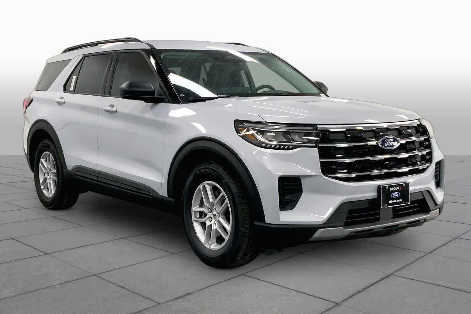 New 2026 Space White Metallic Ford Active image 2
