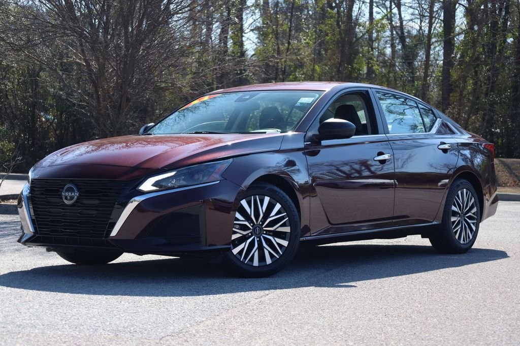 2024 Nissan Altima SV