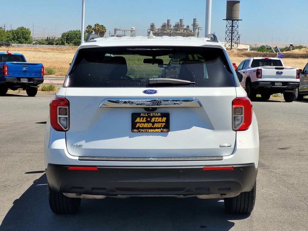 Certified Used 2020 Oxford White Ford XLT image 5