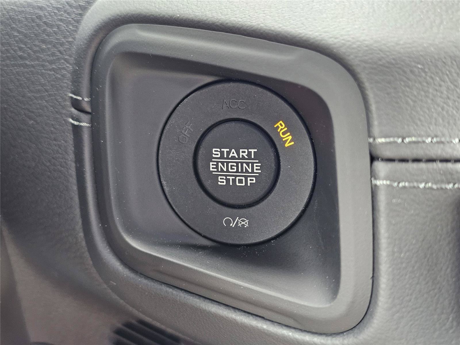 2025 Jeep Wrangler 4-Door Rubicon - Photo 24