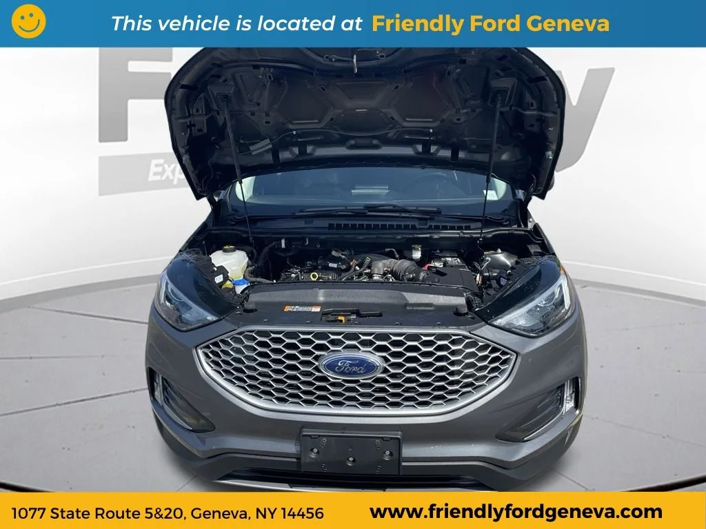 Used 2024 Gray Ford SEL image 33