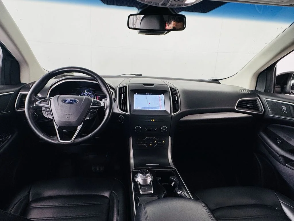 Used 2019 Black Ford SEL image 22