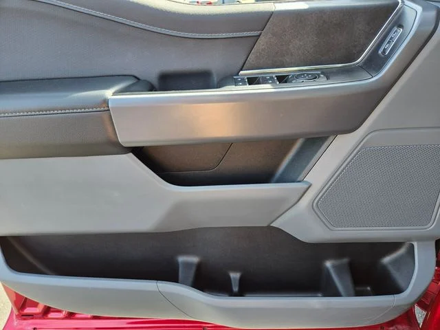 Used 2025 Red Ford XLT image 36