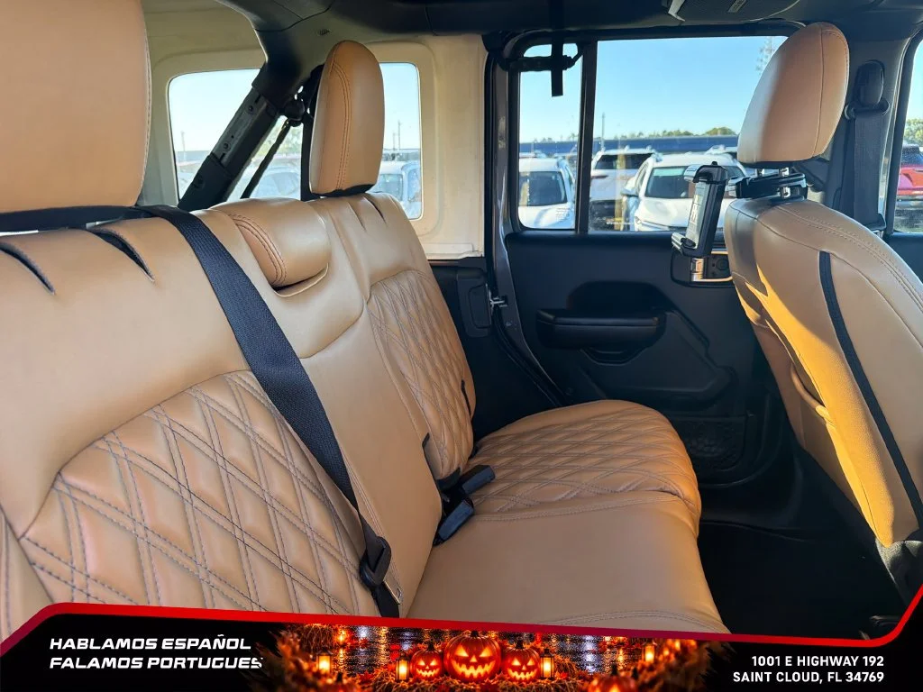 Used 2018  Jeep Sport S image 29