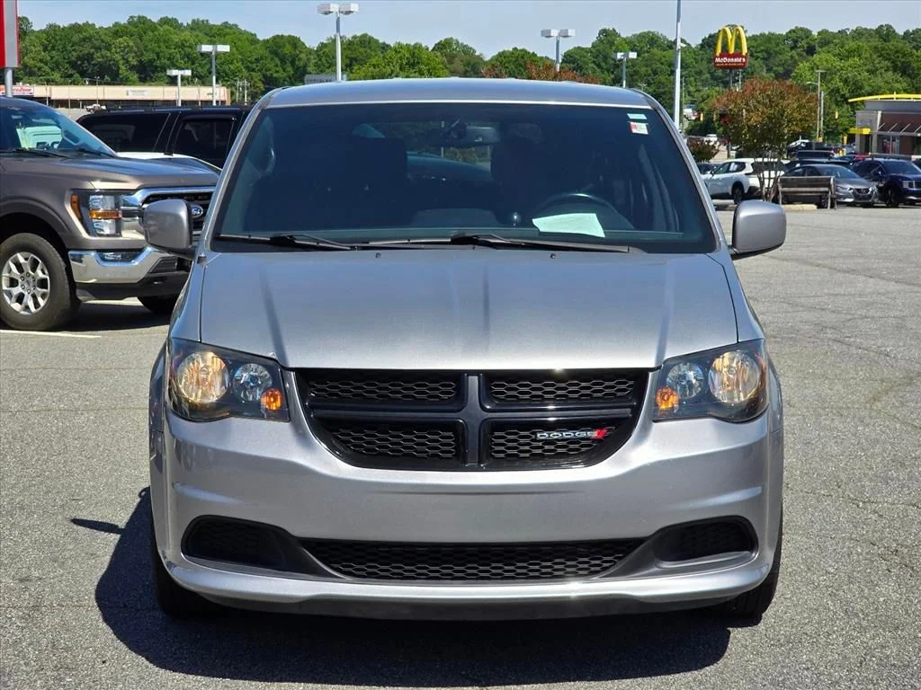 Used 2017 Silver Dodge SE Plus image 22