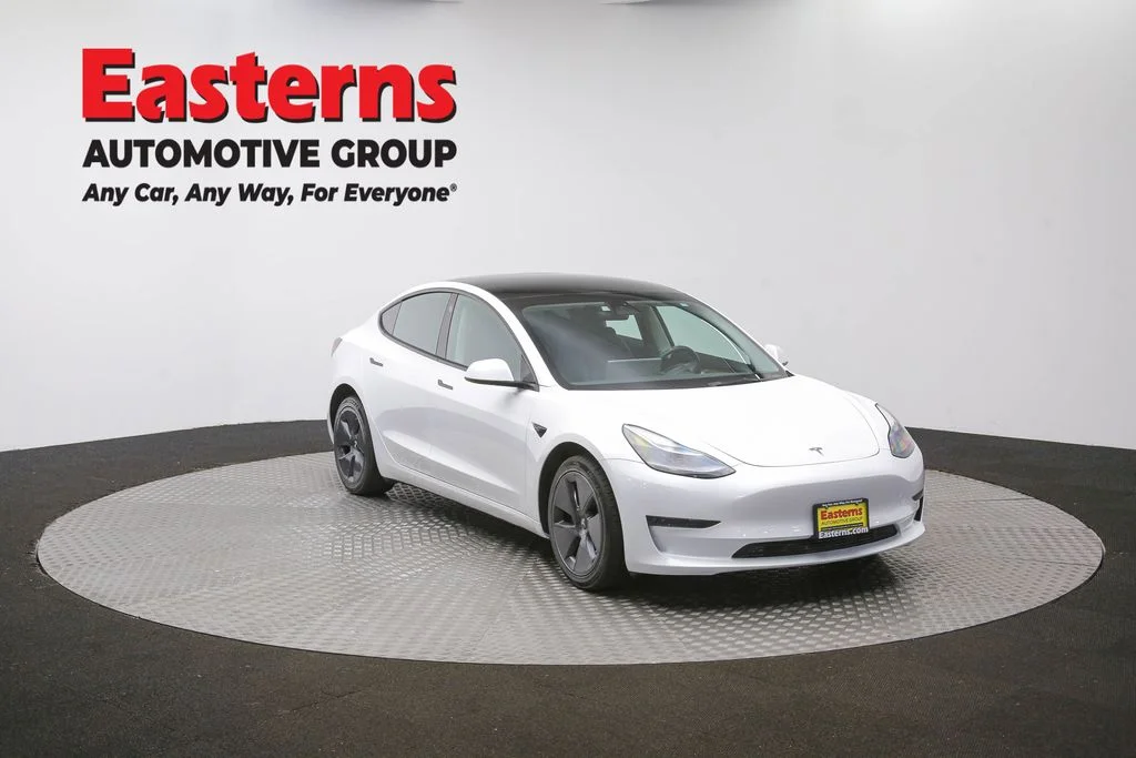 Used 2023 White Tesla Base image 44