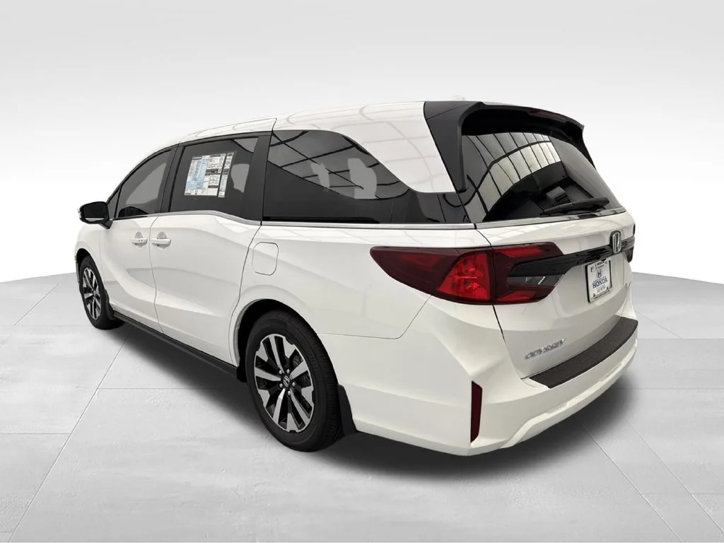 New 2026 Platinum White Pearl Honda EX-L image 5
