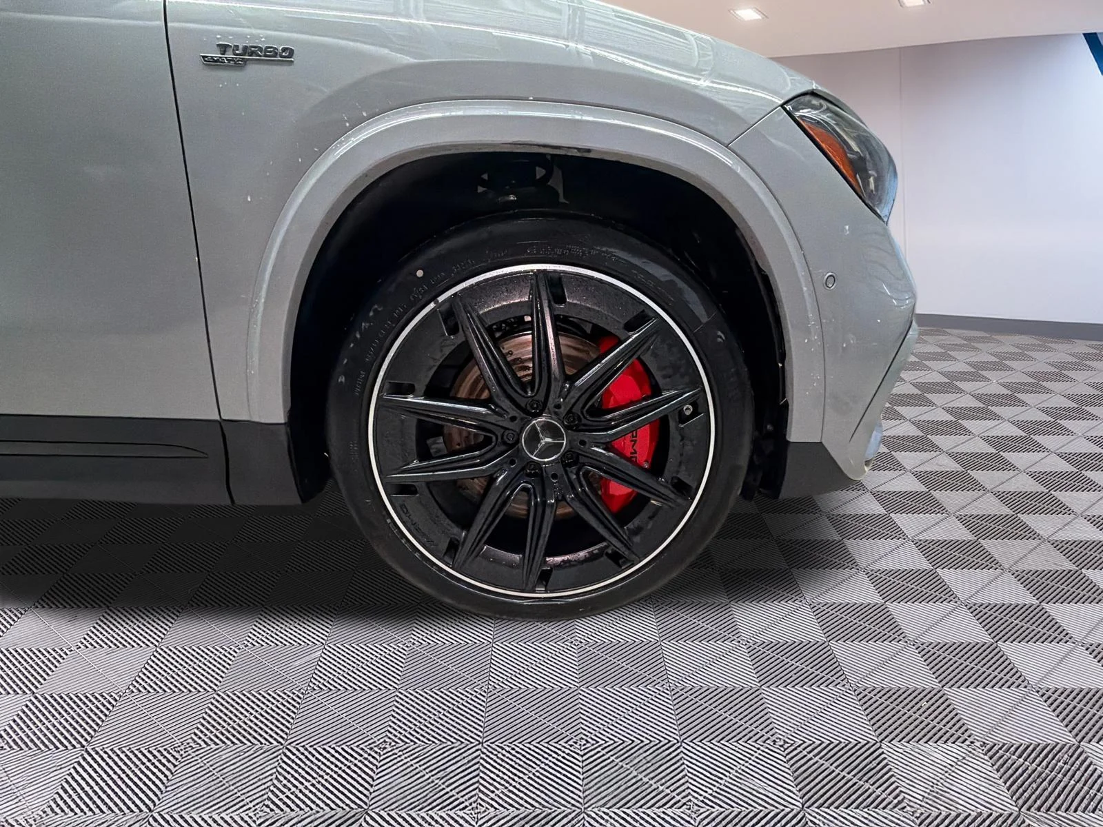 New 2026 Grey Mercedes-Benz AMG GLA 35 4MATIC SUV image 3