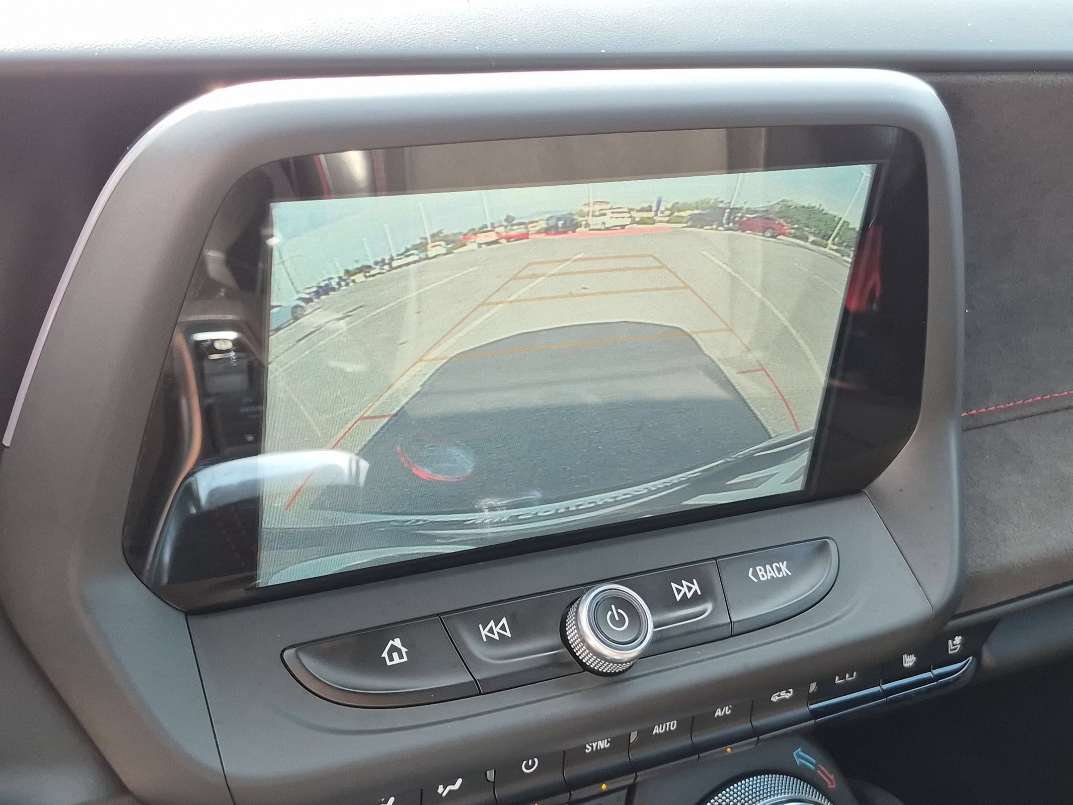 Used 2018 Summit White Chevrolet ZL1 image 23