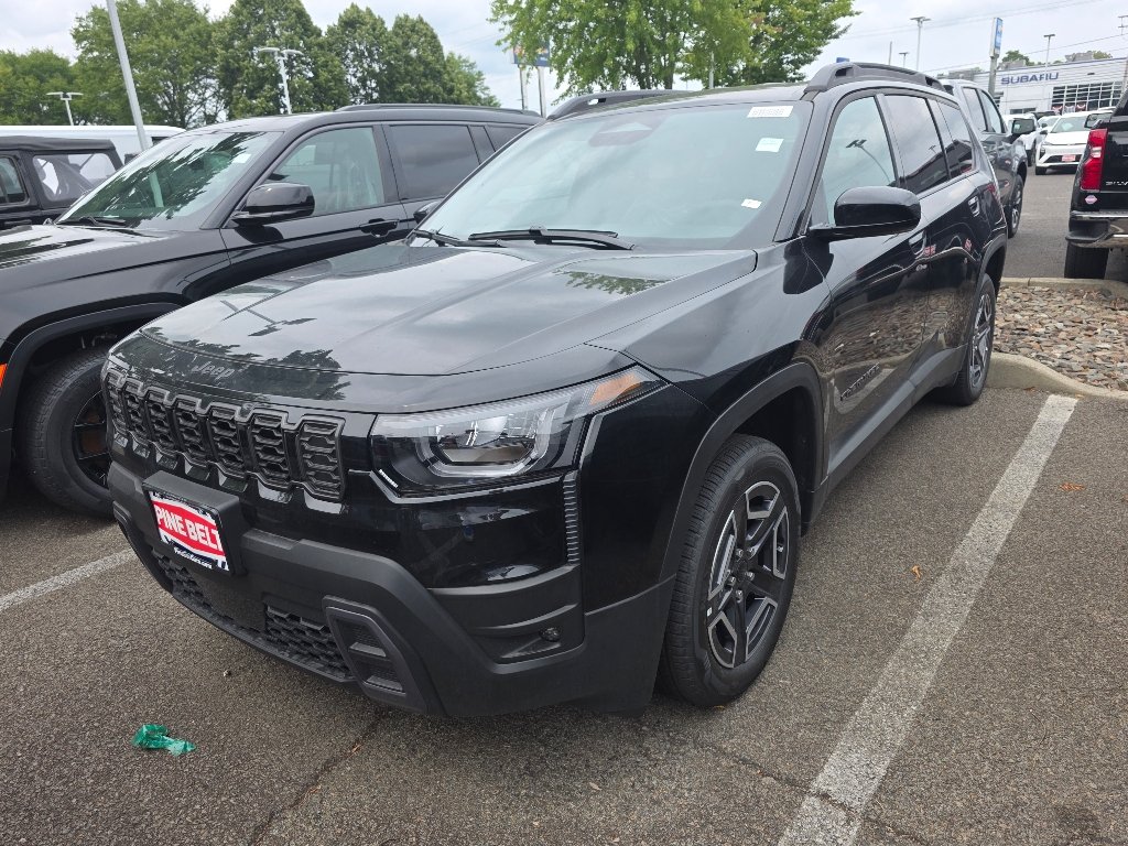 New 2026 Diamond Black Crystal Pearl-Coat Exterior Paint Jeep Laredo image 1