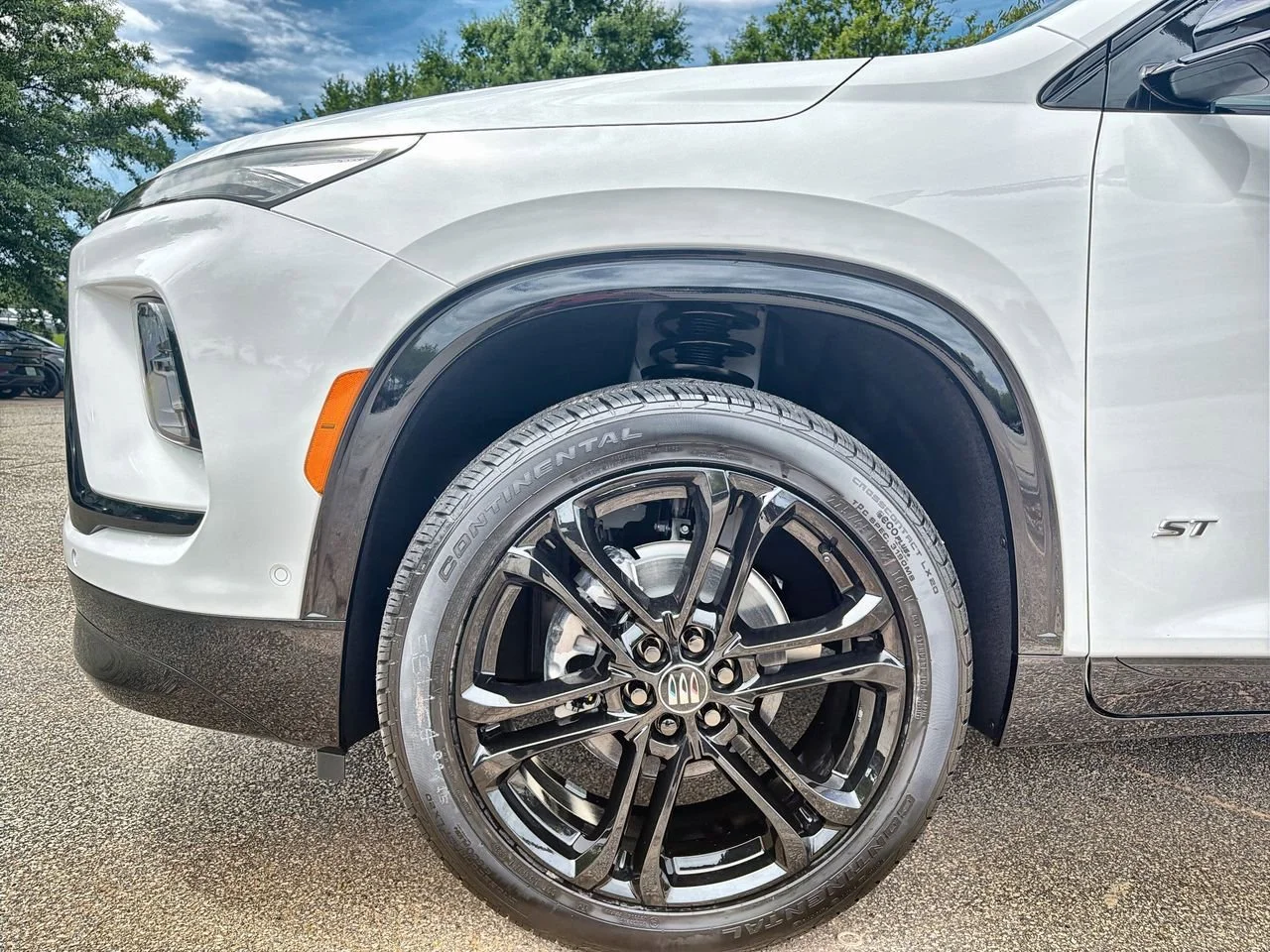 New 2026 Summit White Buick Sport Touring image 28