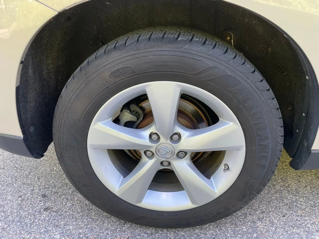 Used 2015 Cashmere Metallic Lexus 350 image 6