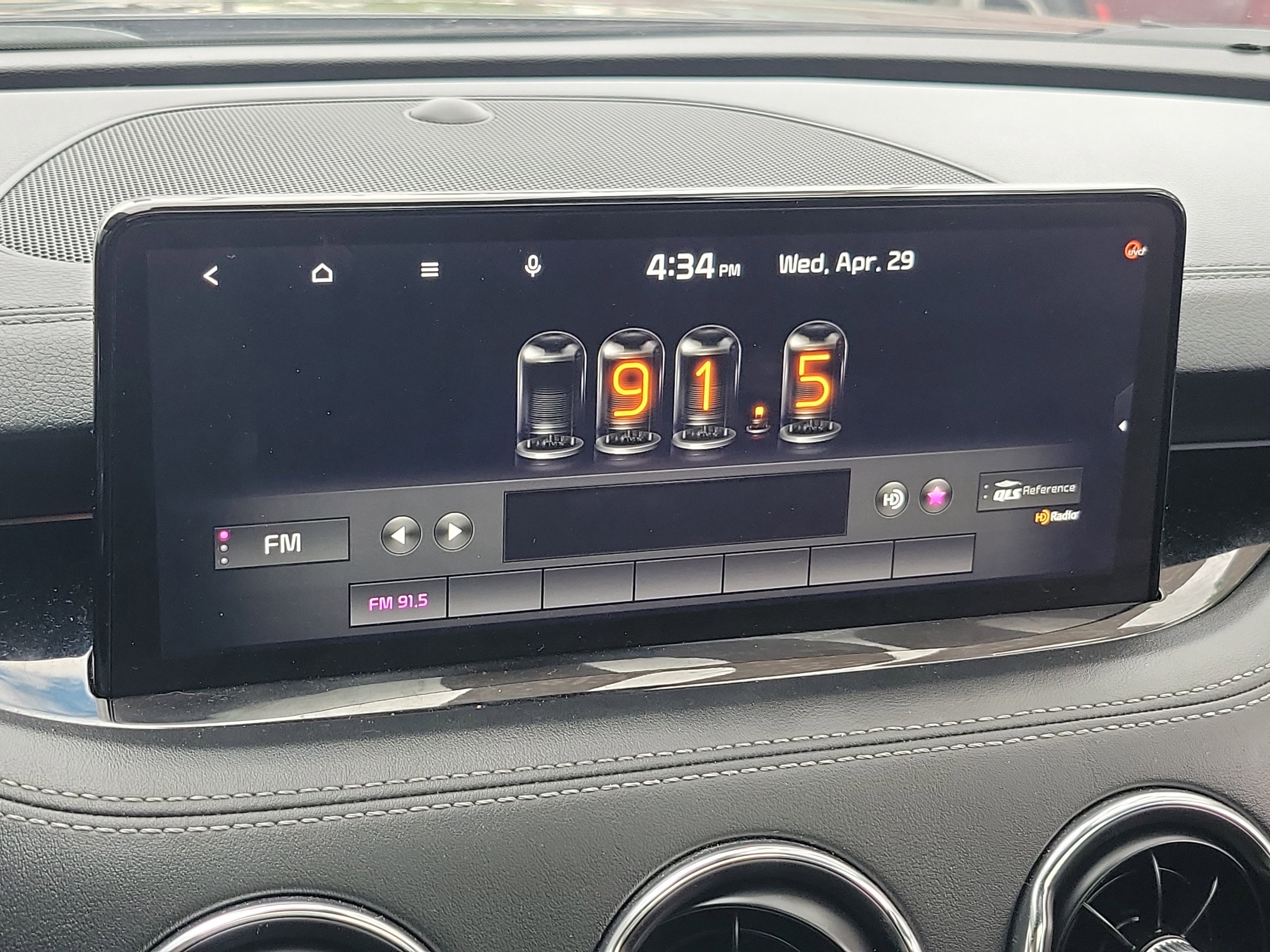 Used 2022  Kia GT2 image 27