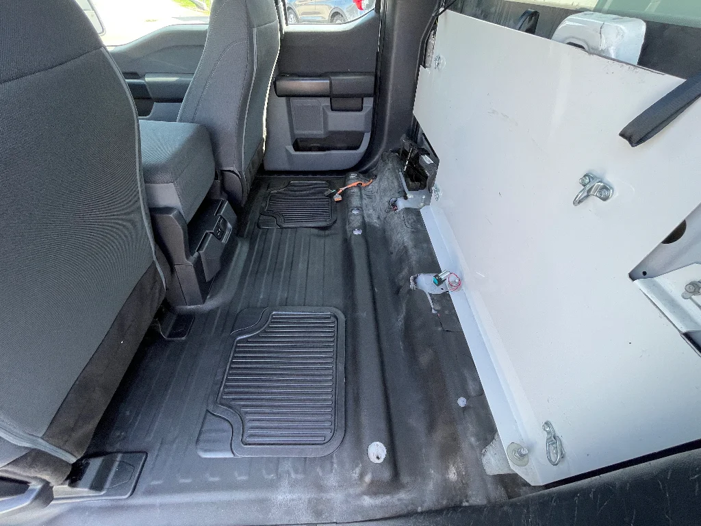 Used 2022 Oxford White Ford XL image 16