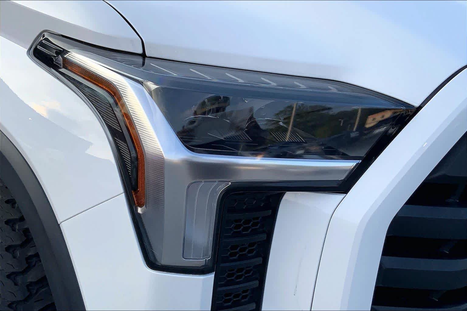 Used 2024 Ice Cap Toyota SR5 image 26