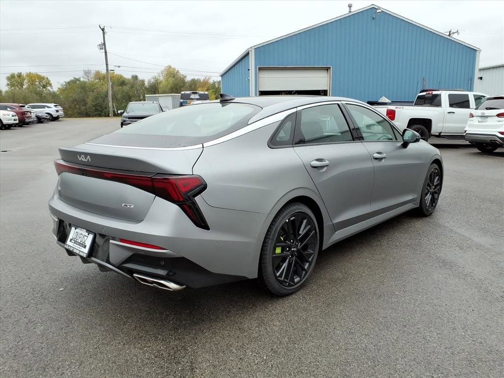 2026 Kia K5 GT - Photo 6