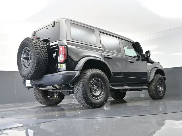 Used 2024 Black Ford Everglades image 40