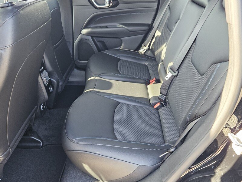 2026 Jeep Compass Altitude - Photo 10