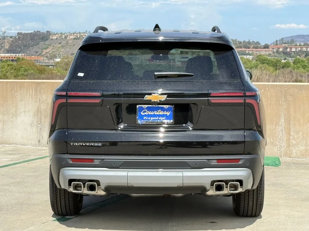 New 2027 Mosaic Black Metallic Chevrolet LT image 6