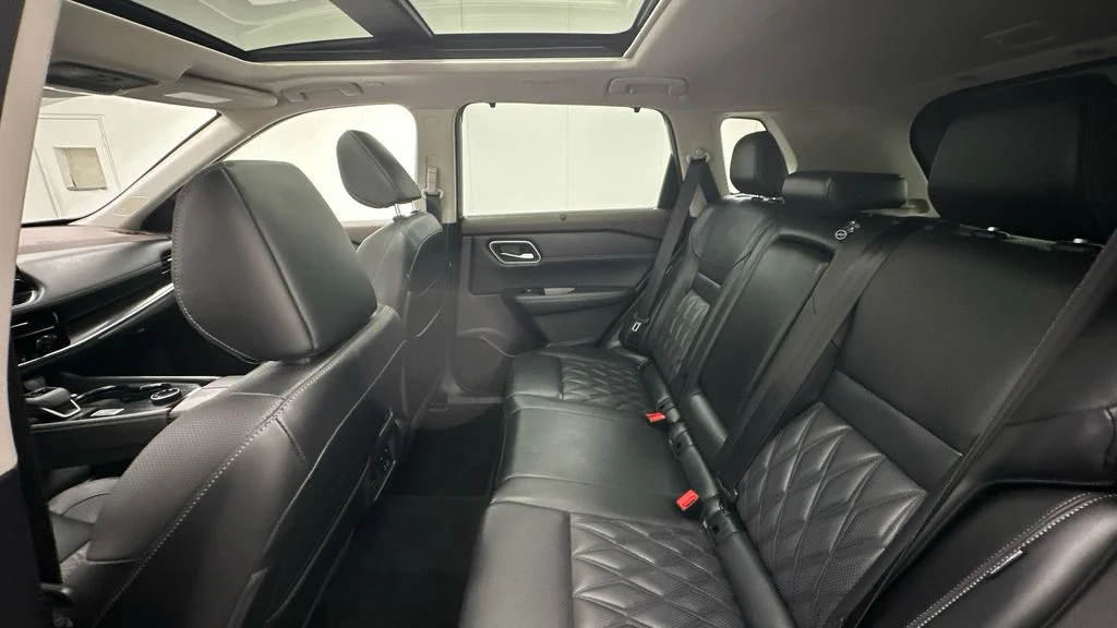 Certified Used 2023 Gray Nissan Platinum image 10