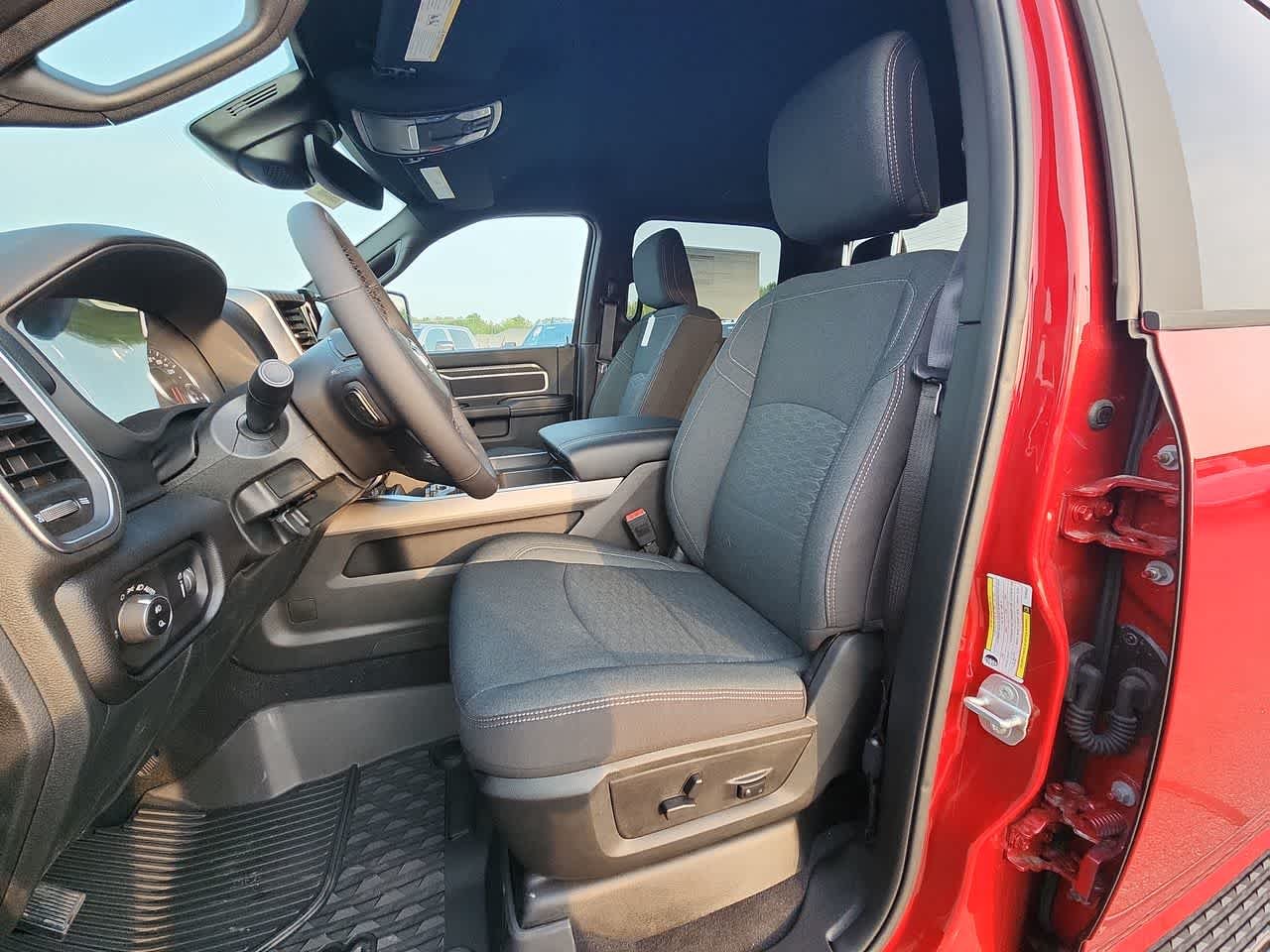 2026 RAM 2500 Big Horn - Photo 12