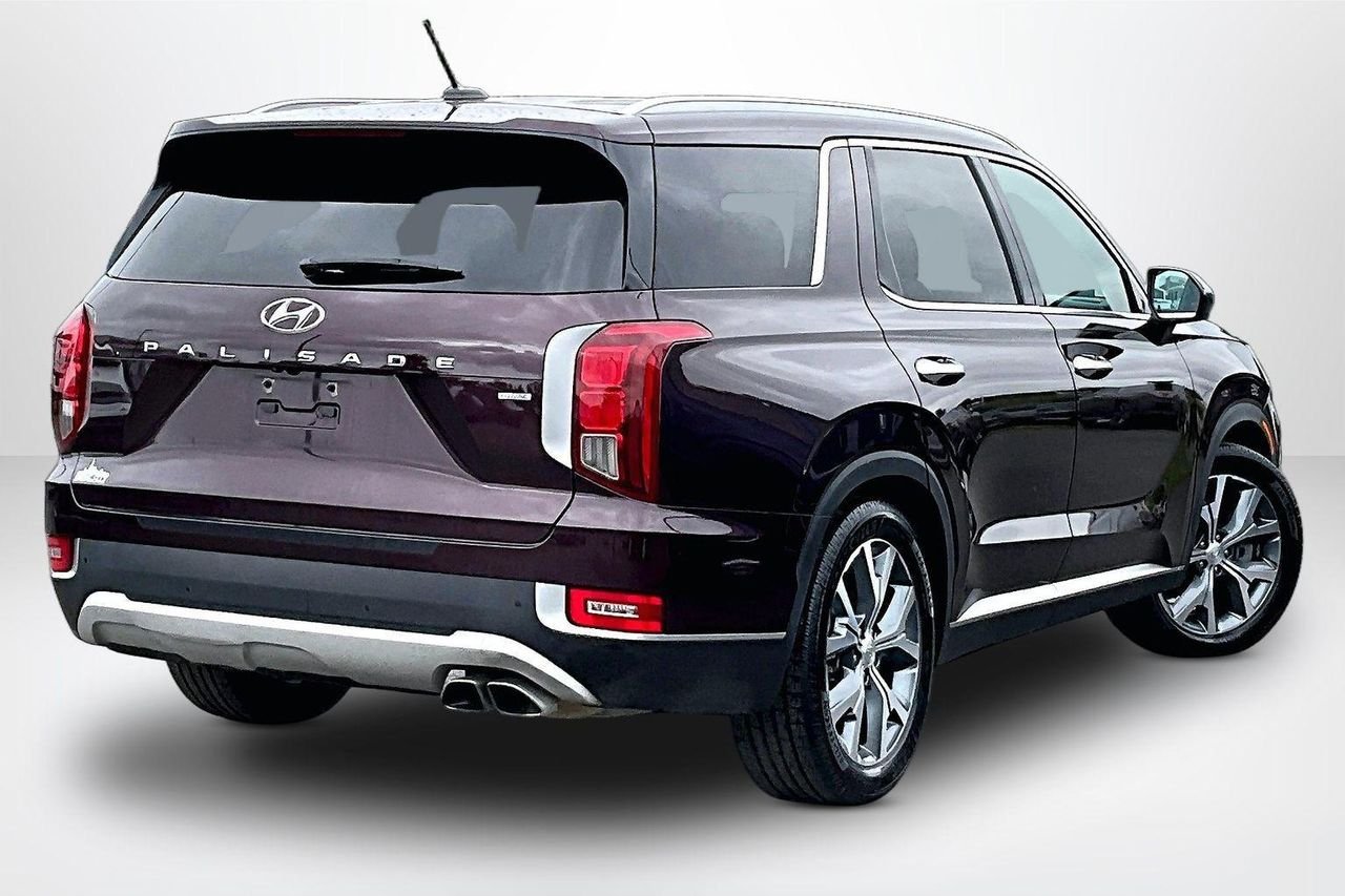 Used 2021 Sierra Burgundy Hyundai SEL image 6