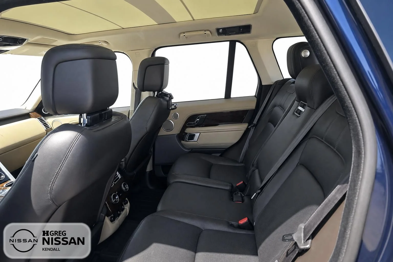 Used 2021 Blue Land Rover Westminster image 13