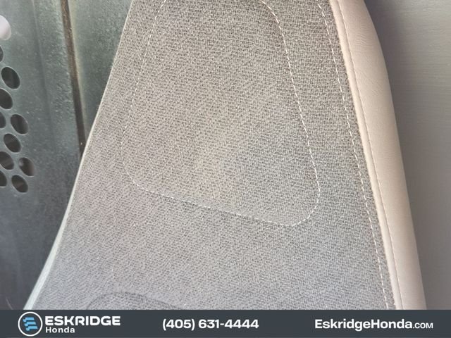 Used 2022 White GMC Work Van image 16