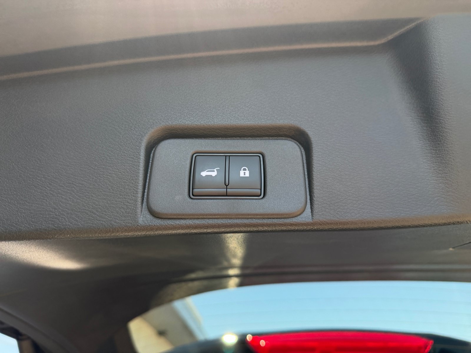 Used 2025 Super Black Nissan SL image 40