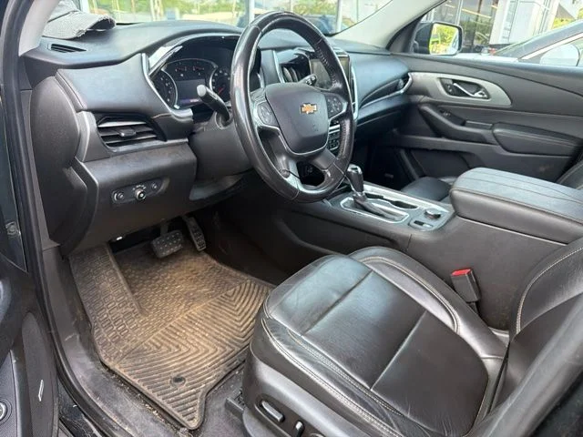 Used 2020 Gray Chevrolet 3LT image 5