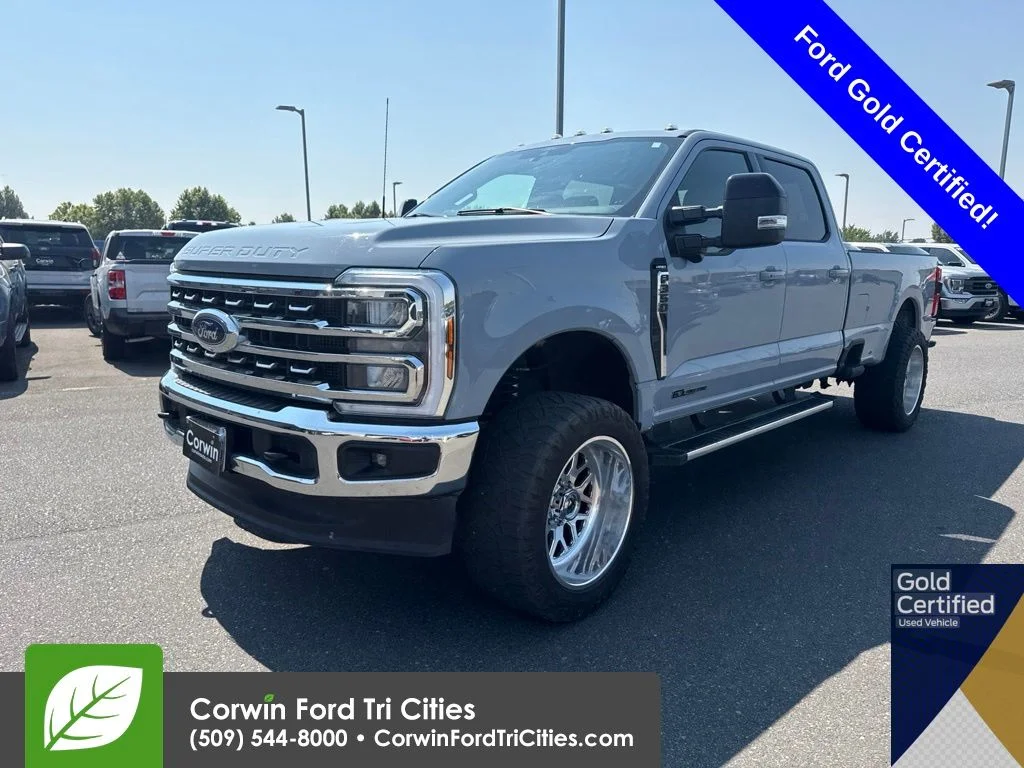 Used 2024 Gray Ford Lariat image 12