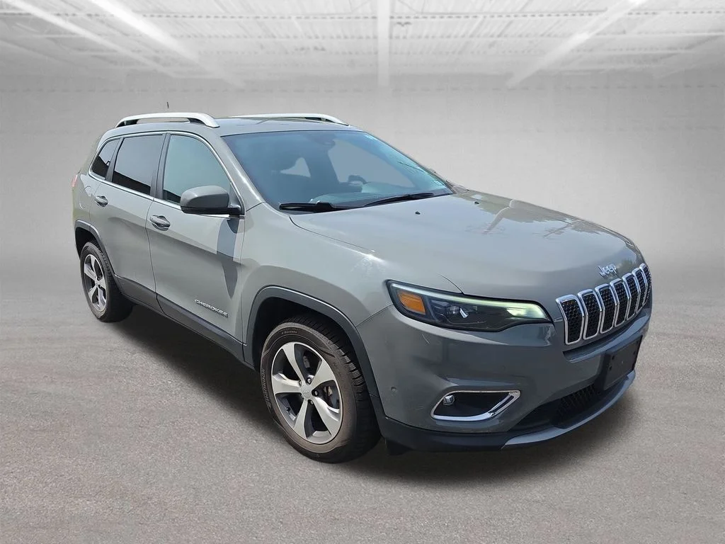 Used 2020 Gray Jeep Limited image 9