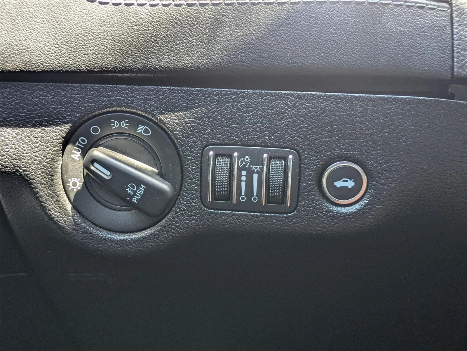 Used 2022 Granite Pearlcoat Dodge Scat Pack image 16