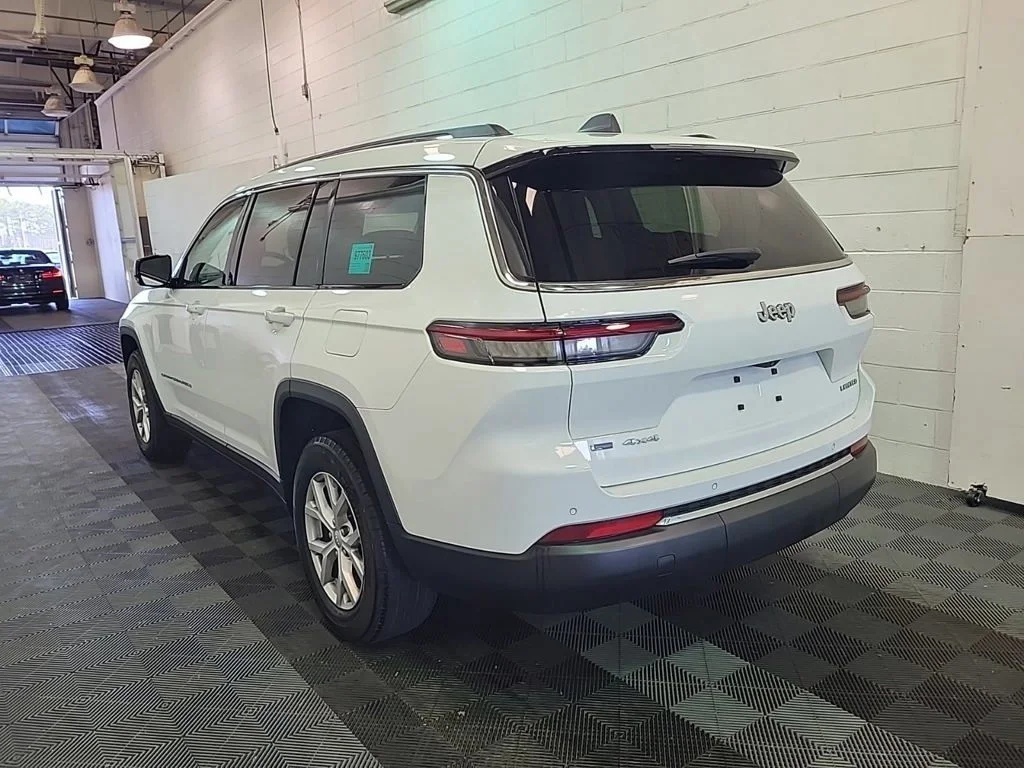 Certified Used 2022 White Jeep Limited image 3