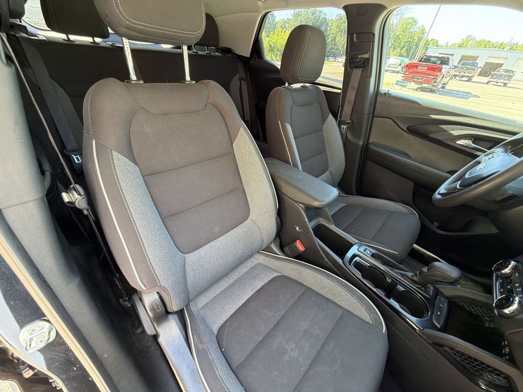 Used 2021 MOSAIC BLACK METALLIC Chevrolet LT image 26