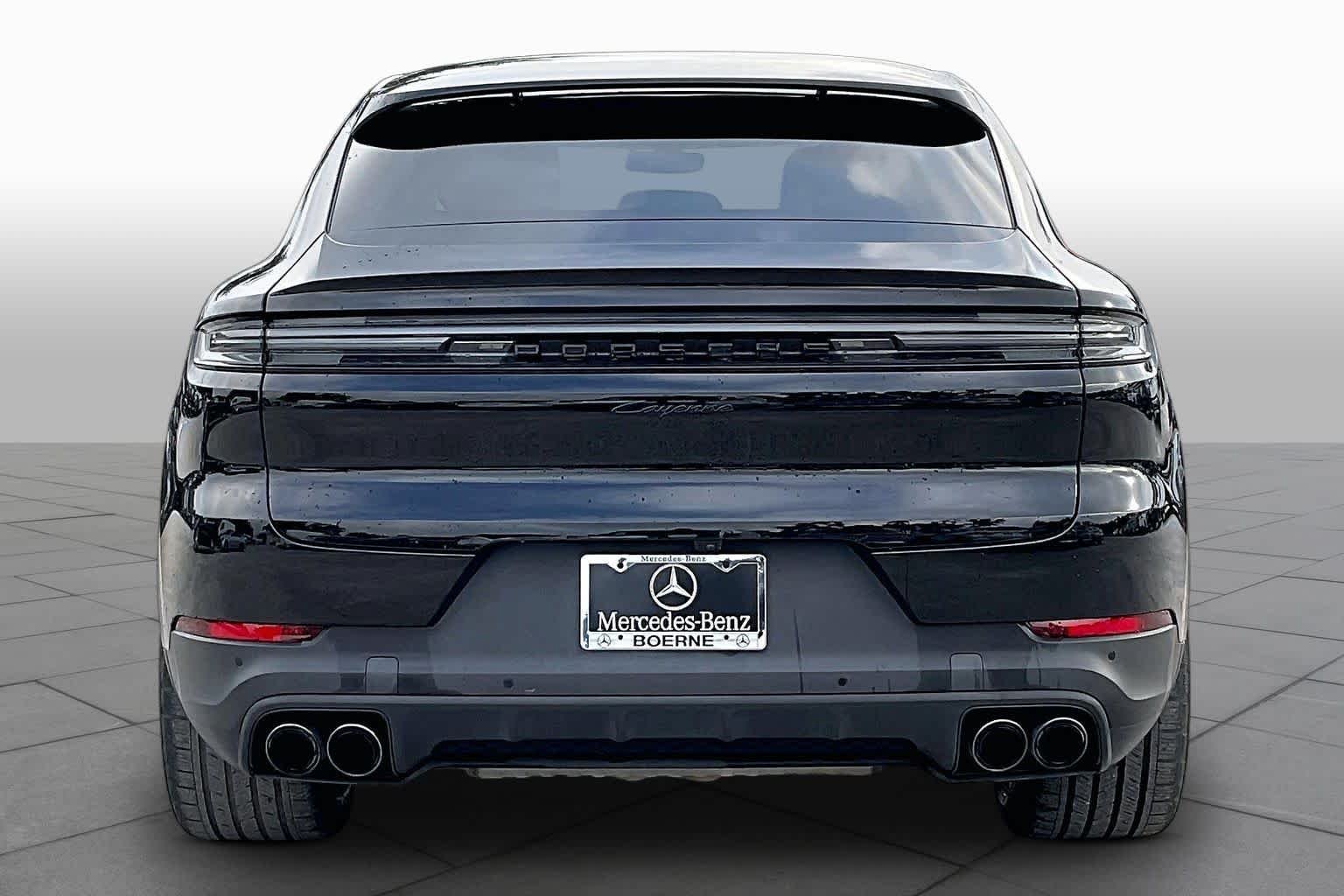 Pre-Owned 2024 Porsche Cayenne