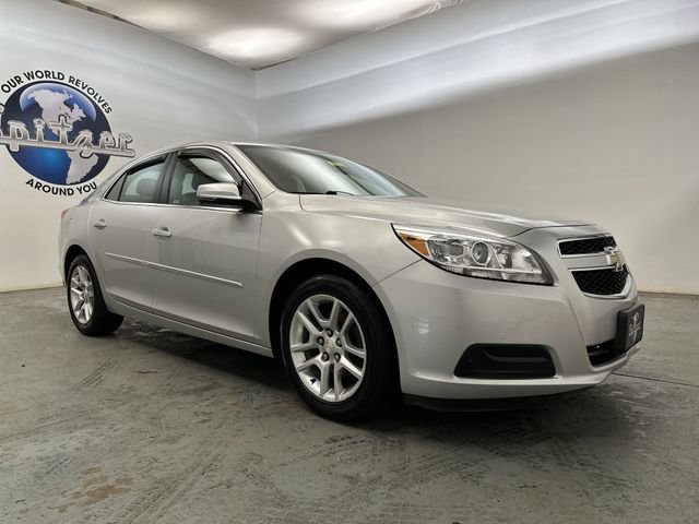 Used 2013 SILVER ICE METALLIC Chevrolet LT image 12